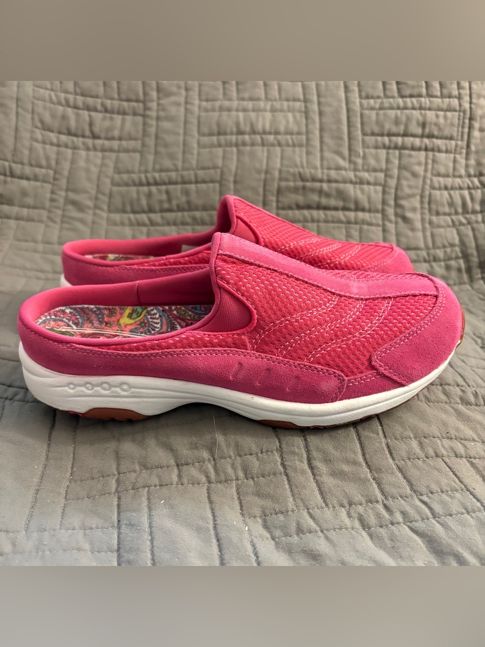 Easy Spirit Shoes Women Size 8.5 M Traveltime Pink Casual Slip On Clogs Suede